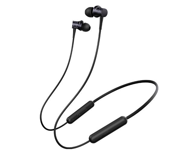 product-view 1MORE Piston Fit Bluetooth In-Ear Headphones 
